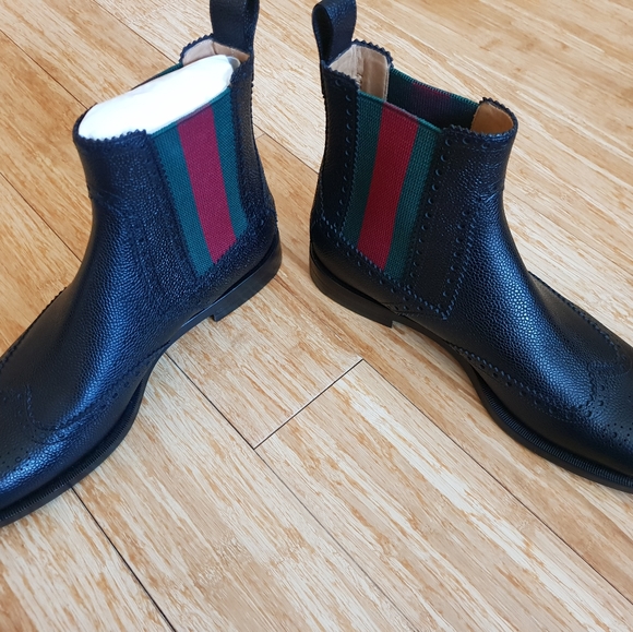 Gucci "Strand" Wingtip leather boot From Runway - Picture 2 of 8